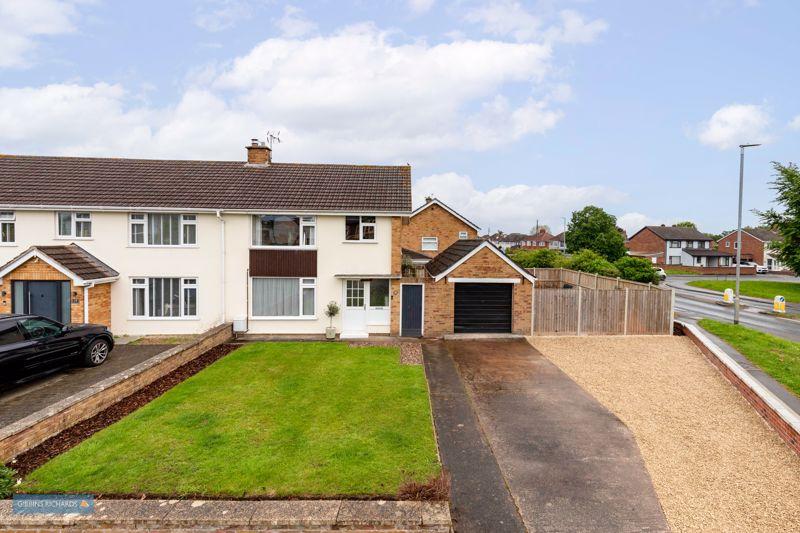 Heathfield Close, North Petherton... 3 bed semidetached house for sale