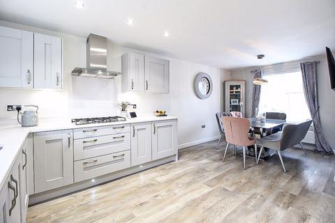 80 Herringbone Way, Kingswinford, DY6 7NF
