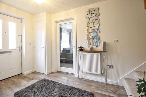 80 Herringbone Way, Kingswinford, DY6 7NF