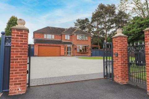 4 bedroom detached house for sale, Highfield Avenue, Amington