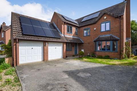 4 bedroom detached house for sale, Fenton Drive, Carlby