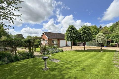 3 bedroom detached house for sale, Hole Lane, Bentley