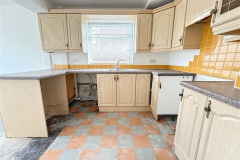 4 bedroom semi-detached house for sale, Fernview Drive, Holcombe Brook, Ramsbottom, BL0