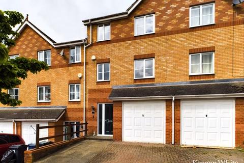 3 bedroom townhouse for sale, Princes Gate, High Wycombe