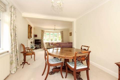 3 bedroom chalet for sale, Tring Hill, Tring