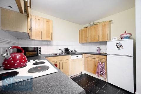 1 bedroom apartment for sale, Fishguard Way, Galleons Lock, E16