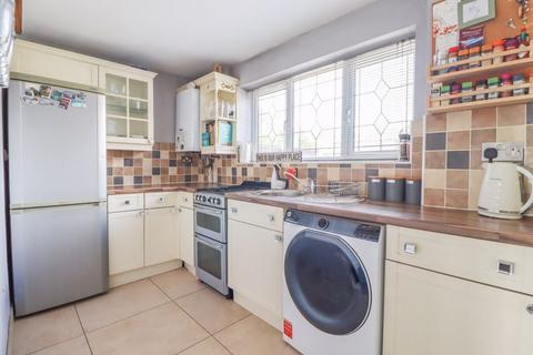 2 bedroom end of terrace house for sale, Witchards, Basildon