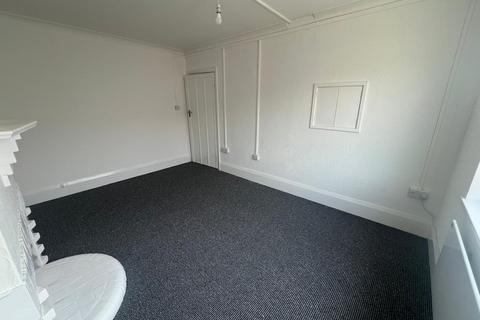 3 bedroom maisonette to rent, Drummond Road, Skegness, PE25