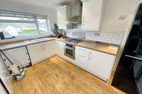2 bedroom flat for sale, Aspen Place, BH25