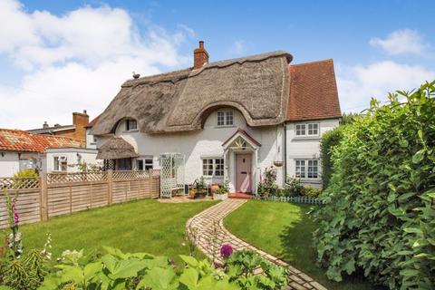 3 bedroom cottage for sale, Silver Street, Bedford MK44