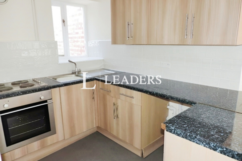 2 bedroom property to rent, High Street East, Uppingham, Oakham, LE15