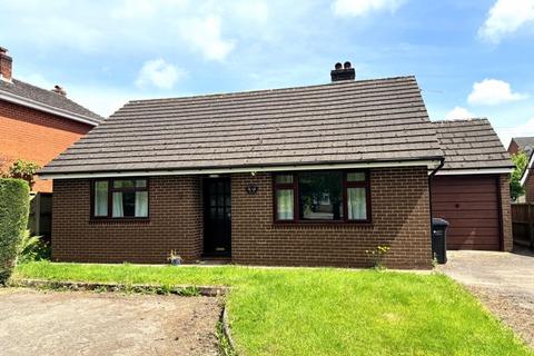 3 bedroom detached bungalow to rent, Orchard Close, Hereford