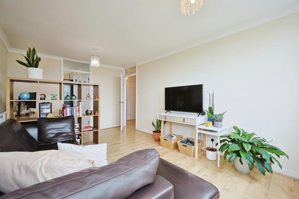 Westbourne Park Road, W2 1 bed flat to rent £1,750 pcm (£404 pw)