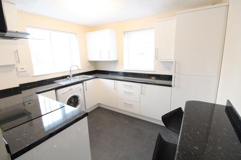 2 bedroom semi-detached house to rent, 2 Bedroom house in the popular Wigmore area. P9719