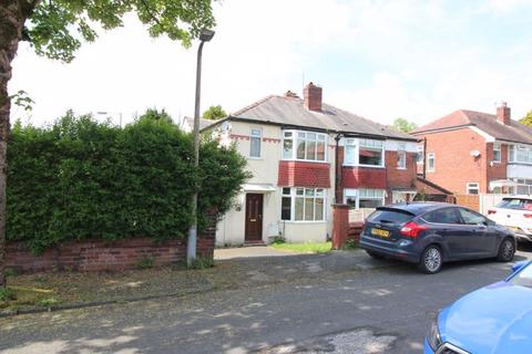 3 bedroom semi-detached house for sale, Lynmouth grove, Manchester M25