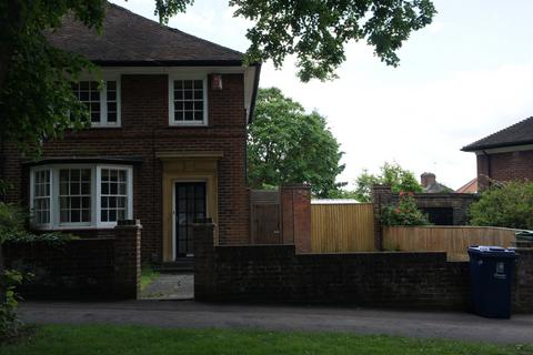 4 bedroom semi-detached house to rent, Morrell Avenue, Headington, OX4 1LZ