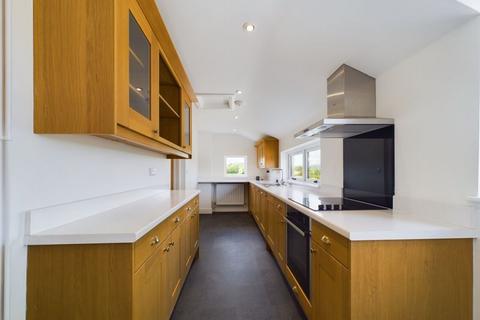 2 bedroom detached house to rent, Llanvair Kilgeddin, Abergavenny