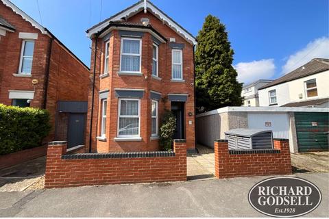 4 bedroom detached house for sale, Madison Avenue, Springbourne, Bournemouth