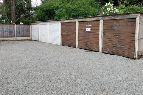 Garage to rent, Hurcott Road, Kidderminster, Worcestershire, DY10