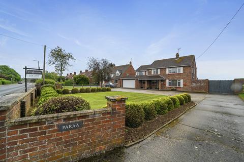 5 bedroom detached house for sale, Colchester Road, Ardleigh, Colchester