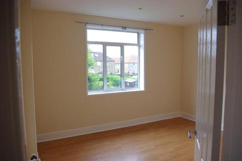 2 bedroom flat to rent, Sighthill Grove, EDINBURGH