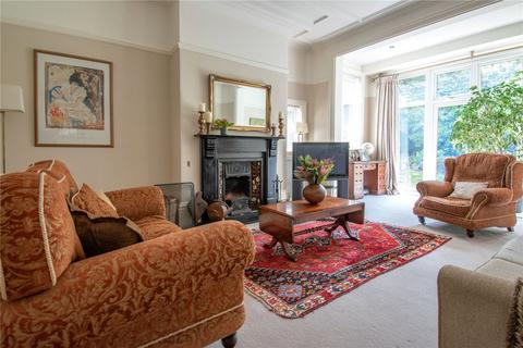 6 The Avenue, Healing, Grimsby, DN41 7NG