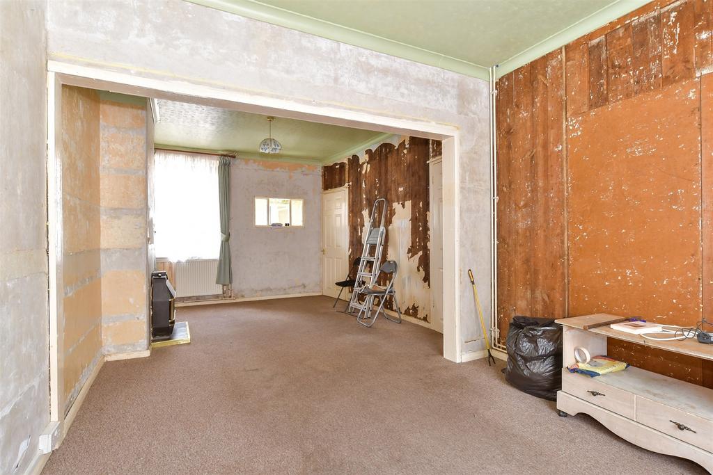 Ingle Road, Chatham, Kent 3 bed terraced house for sale £175,000
