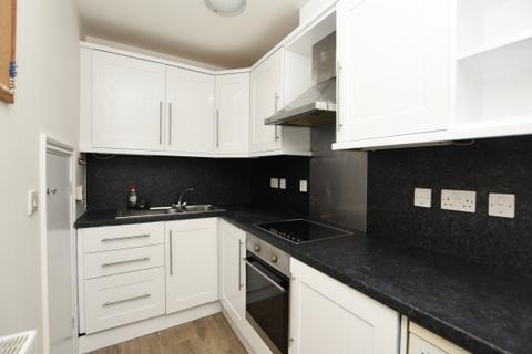 2 bedroom end of terrace house to rent, PEACEHAVEN