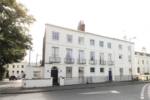 5 bedroom end of terrace house to rent, Berkeley Street, Cheltenham, Gloucestershire, GL52