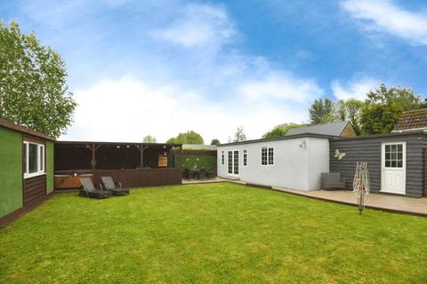 3 bedroom detached house for sale, Station Road, Wisbech St Mary, Wisbech, Cambs, PE13 4RY