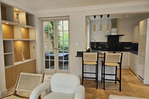 4 bedroom house to rent, Kensington Park Mews, London, W11 2EY