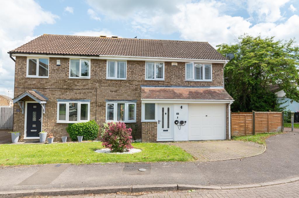 Olney MK46 3 bed semidetached house for sale £365,000