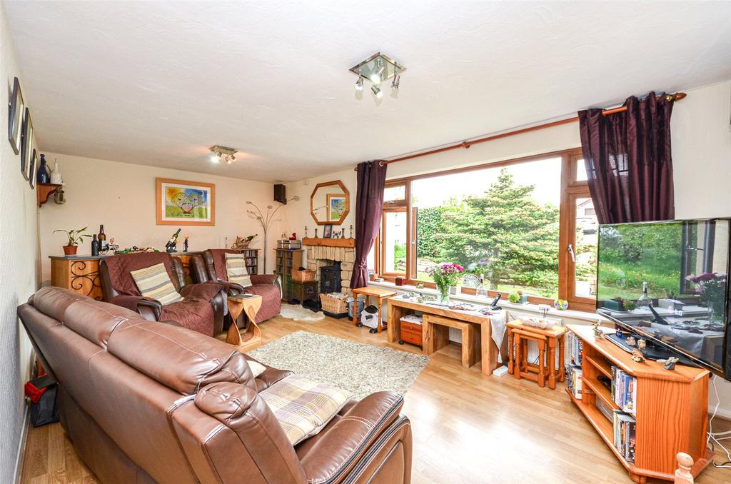 Lon Y Wennol, Llanfairpwll, Isle of... 4 bed detached house for sale £300,000