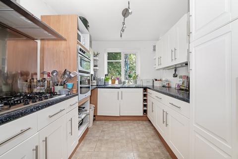 2 bedroom apartment for sale, William Court, 85 Highfield Hill, London, SE19