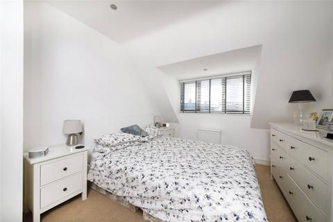 2 bedroom apartment to rent, Auckland Road, London, SE19