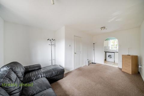 1 bedroom apartment to rent, Thicket Grove, London, SE20