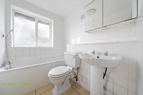 1 bedroom apartment to rent, Thicket Grove, London, SE20