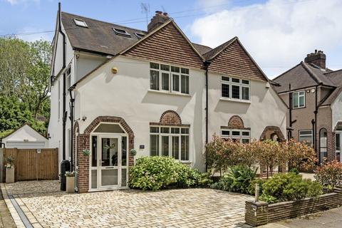 31 Rowan Walk, Bromley, BR2 8QW