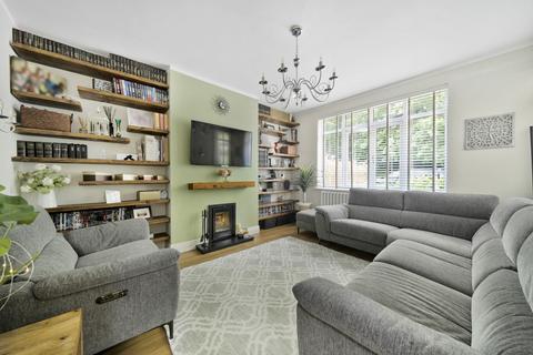 31 Rowan Walk, Bromley, BR2 8QW