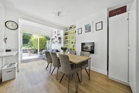 31 Rowan Walk, Bromley, BR2 8QW