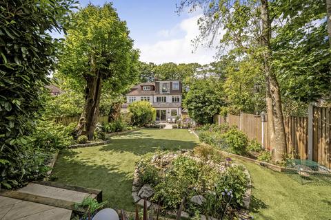 31 Rowan Walk, Bromley, BR2 8QW
