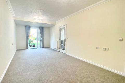 1 bedroom flat for sale, King Edward Avenue, Dartford, Kent, DA1