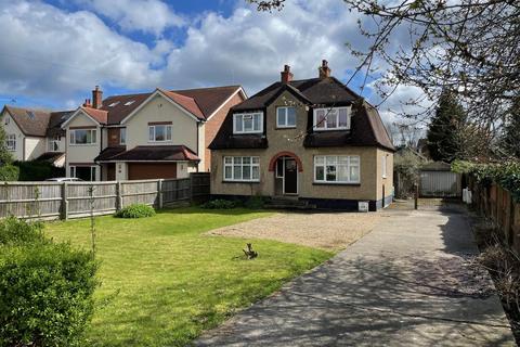 3 bedroom detached house for sale, Wolverton Road, Newport Pagnell