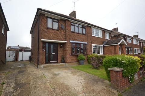 3 bedroom semi-detached house for sale, Rossfold Road, Luton, Bedfordshire, LU3