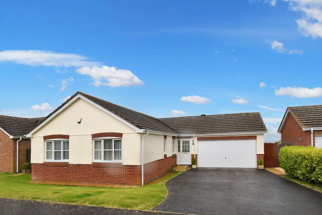 Baldwin Drive, Okehampton 3 bed detached bungalow for sale £385,000