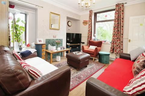 3 bedroom detached house for sale, Bradford Road, Bradford BD10