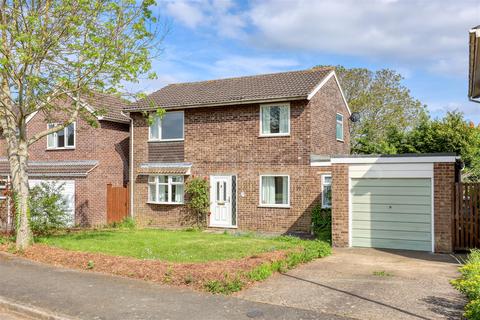 3 bedroom house for sale, Tyne Road, Oakham