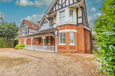 4 bedroom flat for sale, Fourth Avenue, Frinton-On-Sea