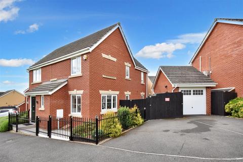 4 bedroom detached house for sale, Kempton Close, Corby NN18