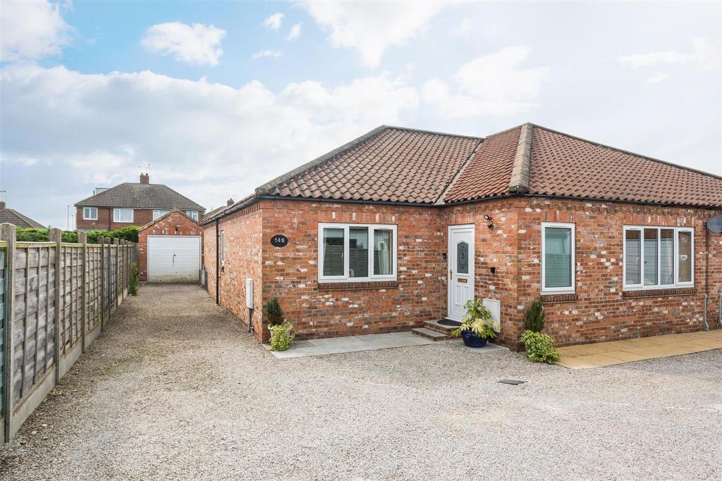 New Lane, Huntington, York 2 bed semidetached bungalow for sale £325,000